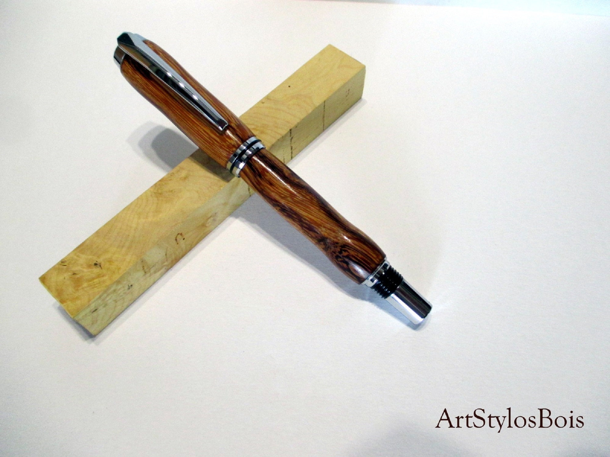 stylo Plume, Roller en Bois de Serpent Fabrication Artisanale Française