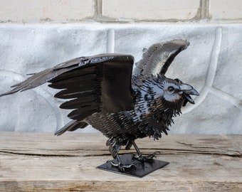 Wrought iron crow, wrought iron sculpture, iron bird.