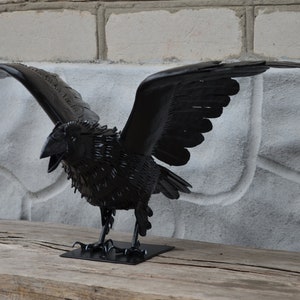 Wrought iron crow, wrought iron sculpture, iron bird.