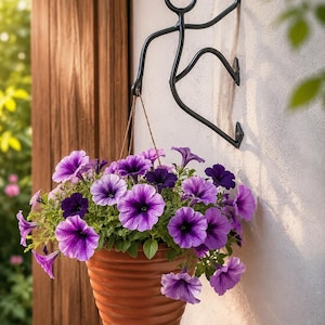 wrought iron flower holder