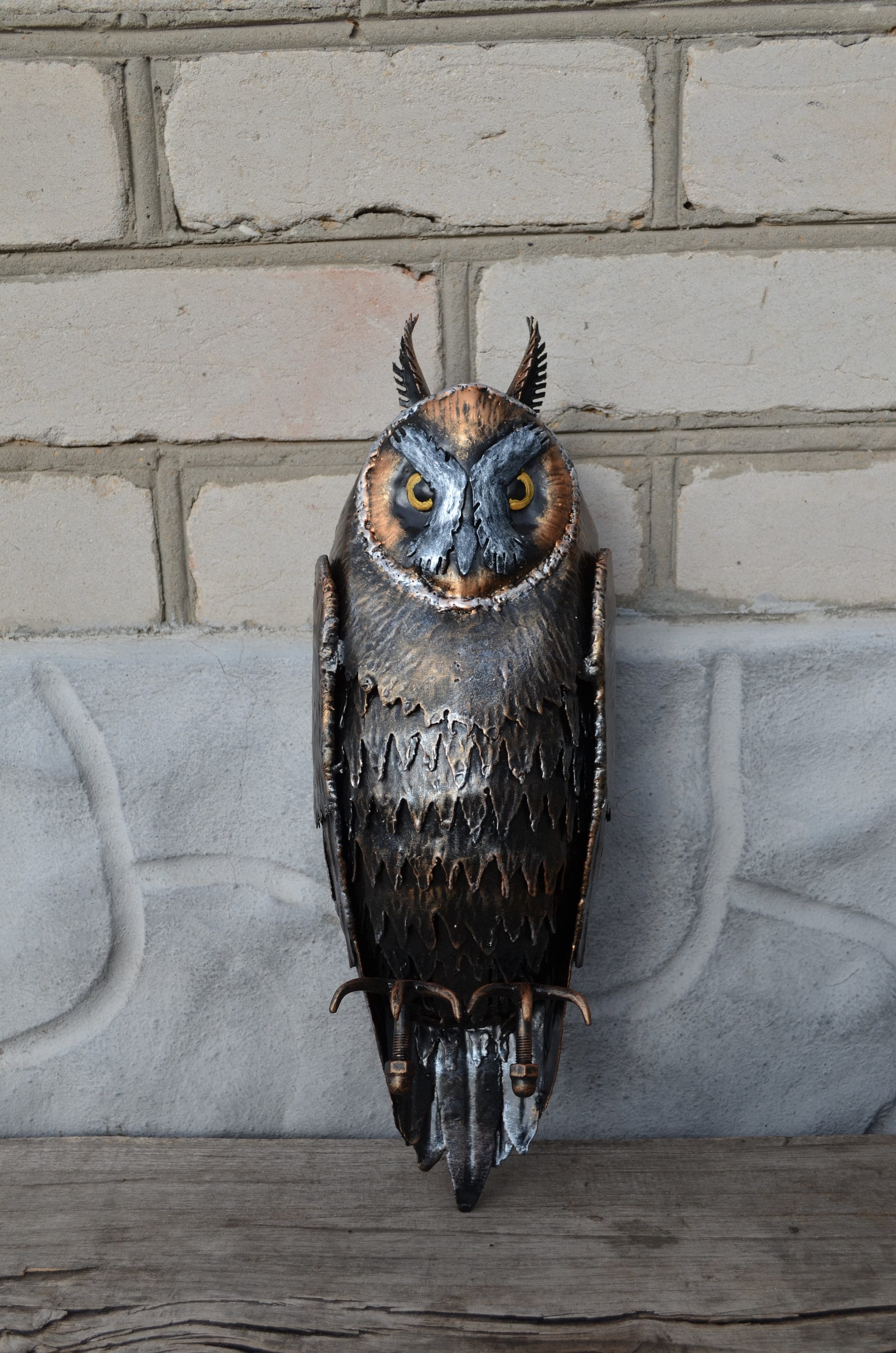 sculpture of an owl, wrought iron sculpture