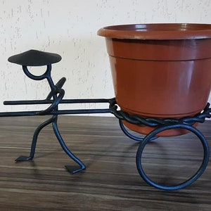wrought iron flower holder