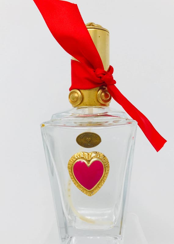 french perfume pink bottle