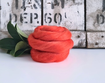 50g of Extra Fine Merino Wool Tops/Wool Roving || Chinese Lacquer  || DHG Italy