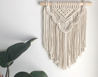 Macrame Wall Hanging || Esther