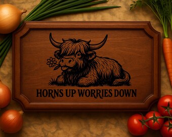 Highland Cow Charcuterie Board – Funny Laser Engraved “Horns Up Worries Down” Design