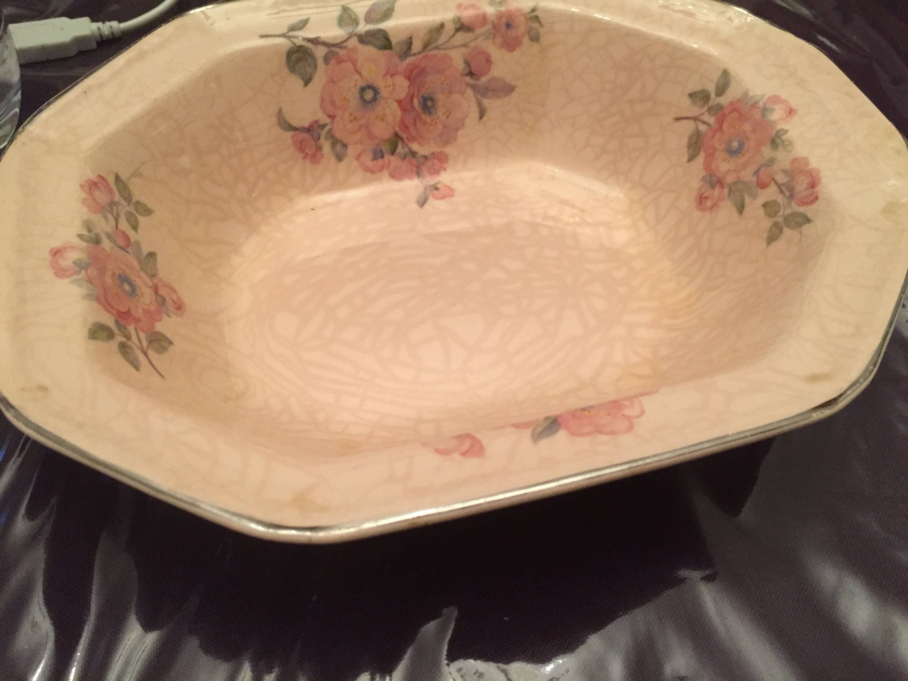 Edwin M Knowles China - j6myorj