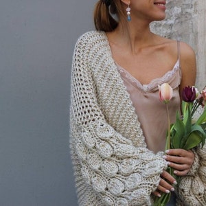Grof kabelvest voor dames, oversized handgebreid beige truivest