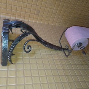 Porta TP, porta carta igienica, carta igienica, medievale, bagno, cremagliera, gancio, compleanno, Natale, anniversario, fabbro, mensola, tavolo