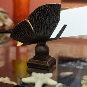 Porta-cartão de visita, suporte para cartão de visita, presente de ferro, presente de chefe, cartão de visita, suporte para exibição de cartão, acessórios de escritório, presente de negócios, borboleta