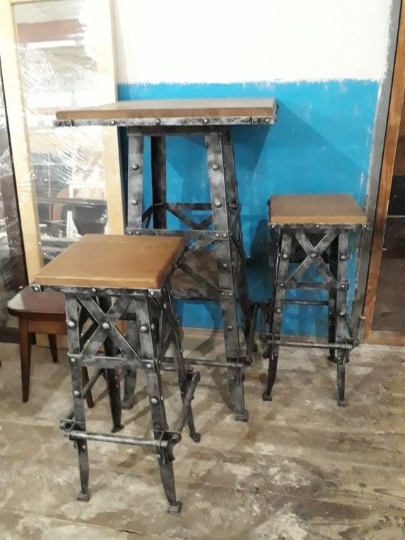 Mesa alta tipo bar  Muebles de diseño industrial, Muebles, Muebles hierro  y madera