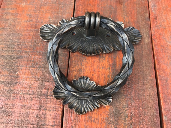 Batacchio Portone In Ghisa Solida - Maniglia Rustica Per Cancelli, Porte Fienile, Garage, Design Vintage