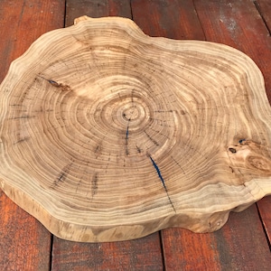 Live Edge Couchtisch, Harz, Epoxidharz, Plattentisch, Epoxidharztisch, Wurzelholztisch, Naturkante, Holzcouchtisch, Kabine, Holzplatte