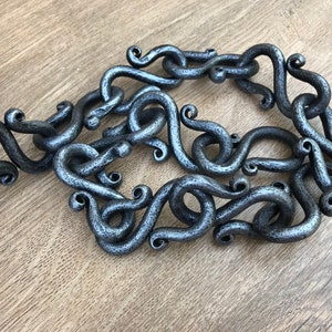 Hand forged chain, medieval, chain, iron chain, plant hanger, lamp hanger, sconce hanger, outdoor,garden decor,hardware,vintage,chain holder
