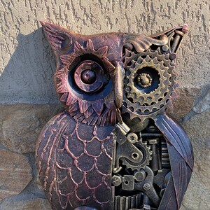 Steampunk uil, steampunk vogel, metalen sculptuur, steampunk beeldje, junk art, steampunk kunst, industriële kunst, steampunk cadeau, steam punk, steampunk afbeelding 3