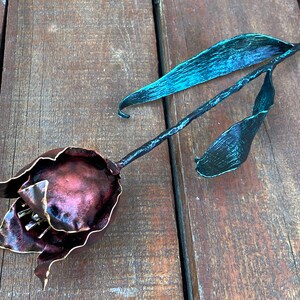 Tulipano di ferro, regalo di ferro, regalo di anniversario di ferro, festa della mamma, fiore di ferro, regalo d'acciaio, fiore, fiore forgiato a mano, tulipano forgiato a mano, tulipano
