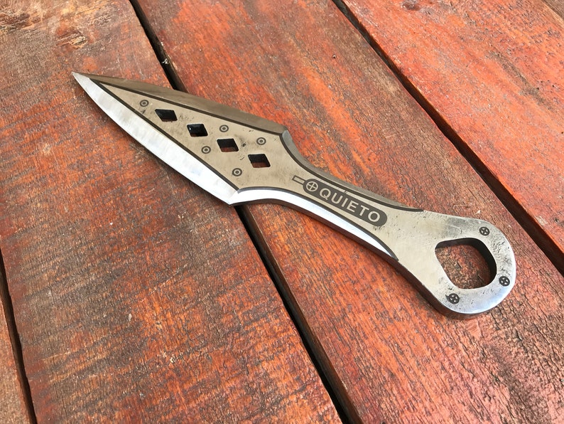 wraith kunai toy