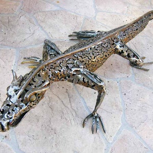 Steampunk sculpture, scrap metal art, industrial art, steampunk furniture, scrap metal, repurposed, reclaimed, recycled, metal scrap lizard