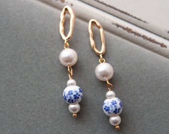 Modern Bridal  Earrings, White and Blue  Earrings, Wedding Earrings Floral Wedding jewelry, Gold Dangle Earrings Pearl drop  earrings Prom