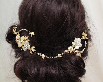 Gold Floral Hair Vine for bride Freshwater Pearl Back Headpiece Wedding Hair Vine Leaf Bridal Headpiece Hair jewelry Wedding Hair accessory