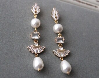 Art Deco Bridal Jewelry Set: Fan Pearl Crystal Wedding Necklace Earrings
