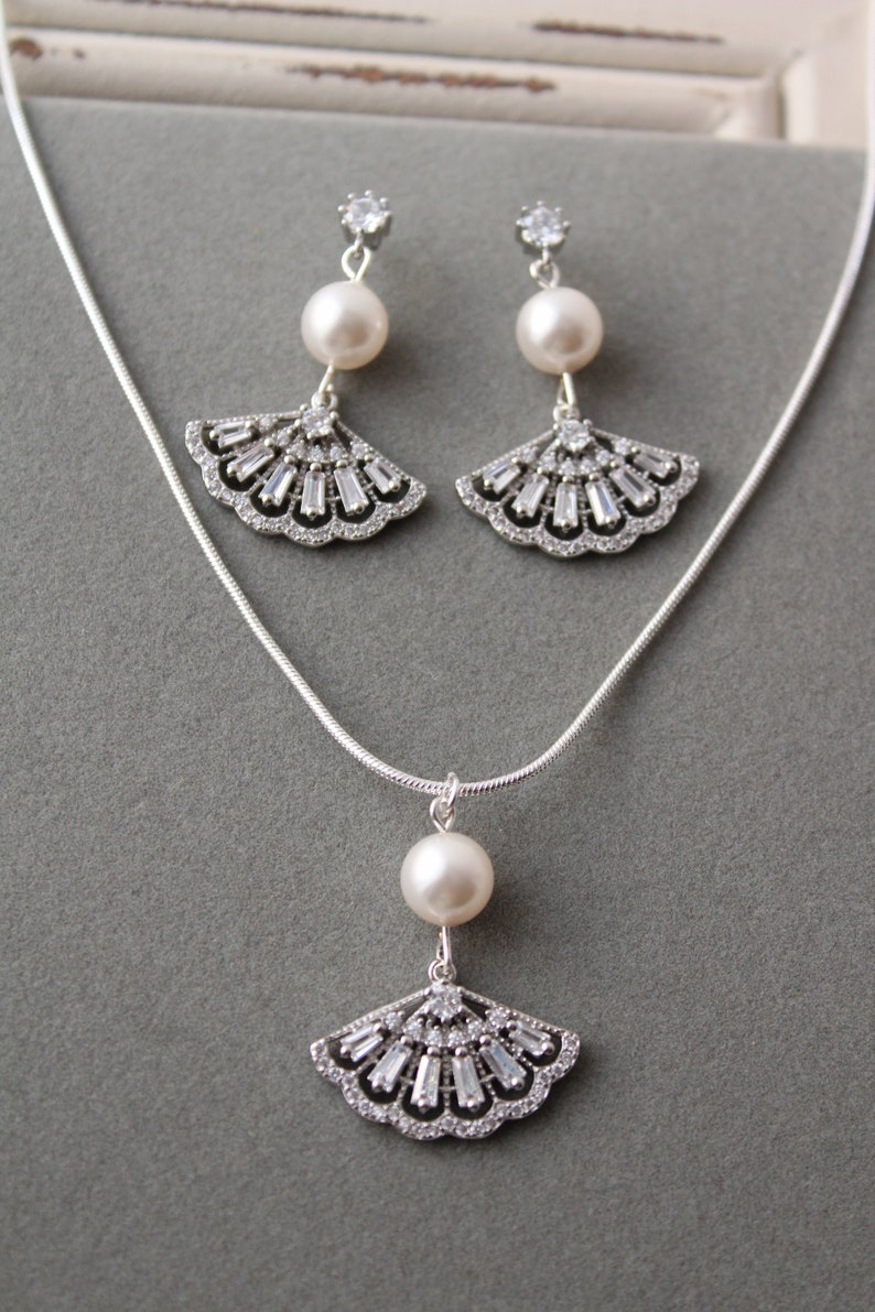 Silver Bridal Fan Necklace and Earring Set Pearl Wedding Etsy UK