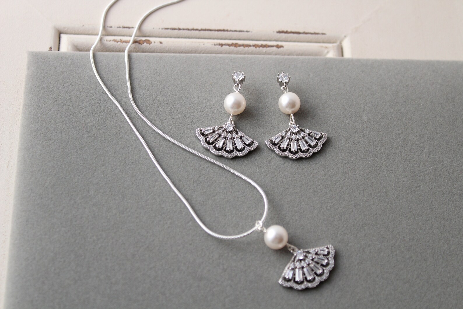 Silver Bridal Fan Necklace and Earring Set Pearl Wedding Etsy UK