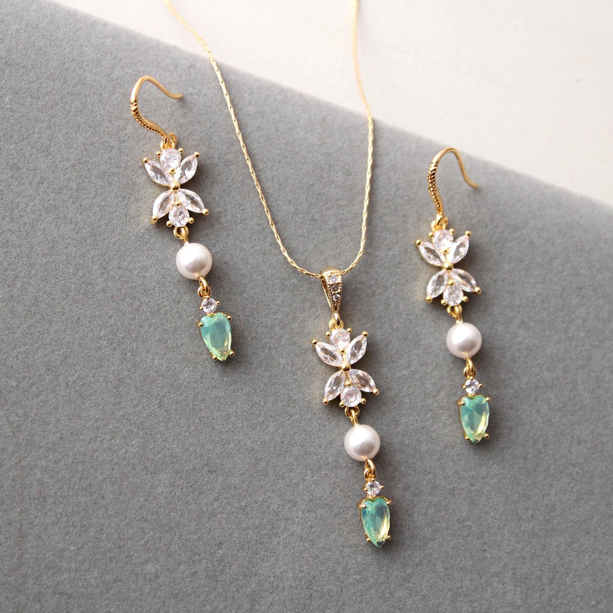 slim fit dress slacks Olive & Piper | Sage Jewelry Set | Gold main image 1