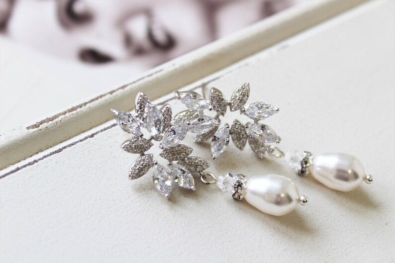 Pearl Earrings Art deco Jewelry Bridal jewelry Pearl Earring And Necklace set Dangle Weddings Wedding Earrings Silver Bridal Earrings