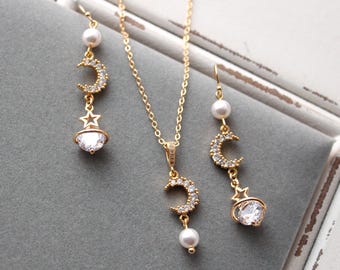 Star Moon Jewelry Set: Pearl Bridal Earrings Statement Starburst jewellery set