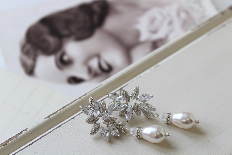 Pearl Earrings Art deco Jewelry Bridal jewelry Pearl Earring And Necklace set Dangle Weddings Wedding Earrings Silver Bridal Earrings