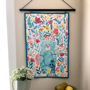 ガーデンベアのハンドキルトティータオル：子供部屋の壁アート