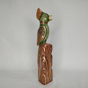Jade Stone parrot decoration handmade bird prop colorful bird garden ornament Gemstone animal wildlife decor tropical decoration Bird Decor