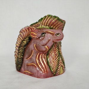 Rose Quartz Horse, Gemstone Animal Decor, Garden Ornament, Handcarved Horse, Spirit Totem Animal Horse Figurine Modern Art Home office Decor