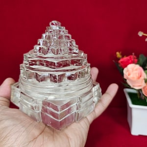 Crystal Sphatik Shreeyantra, Sphatik Shriyantra, Lakshmi yantra, Gemstone Shri yantra, Shri Chakra Yantra, Meru Shree Yantra For Prayer