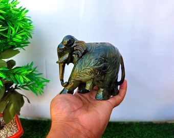 #象 #ラブラドライト ラブラドライトの象、手彫りの宝石の象、手作りの石の動物、象の展示品