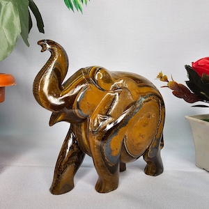 Tiger eye elephant statue, Lucky Elephant Healing crystal Carved gemstone Animal Sculptures Home & Office Decor Gifts for friends family