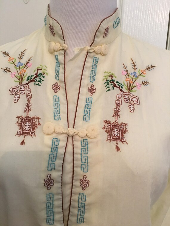 Vintage Embroidered Chinoiserie Blouse - image 2
