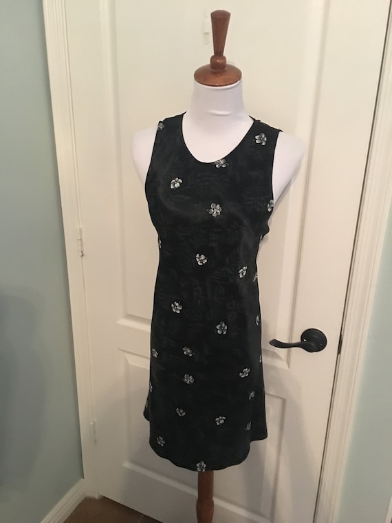 all that jazz black dress Vintage Silky White Floral Sleeveless Size:US 6 (L) A scientific tale of Fabric:JERSEY