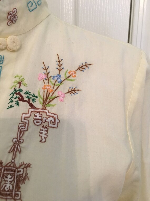 Vintage Embroidered Chinoiserie Blouse - image 4