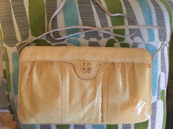Vintage Beige Yellow Cuero Vaca Snakeskin Clutch - image 1
