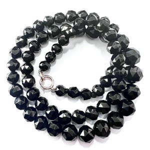 Antique 9CT Gold Clasp Victorian Faceted Whitby Jet Bead Necklace