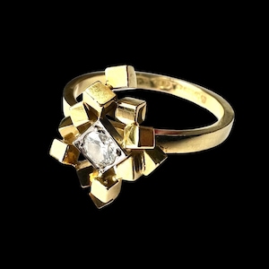 Vintage 1973 Diamond 18CT Gold Cubist Modernist Ring by Trigg & Payne