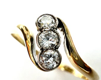 Vintage 18CT Gold Three-Stone Diamond Ring