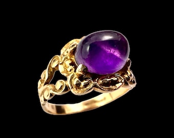 Vintage Sugarloaf Amethyst 9CT Gold Brutalist Georgian Style Ring
