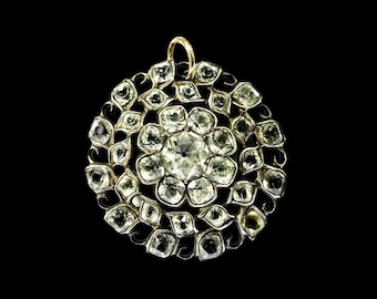 Conversión de colgante antiguo georgiano de plata con puntos negros y pasta