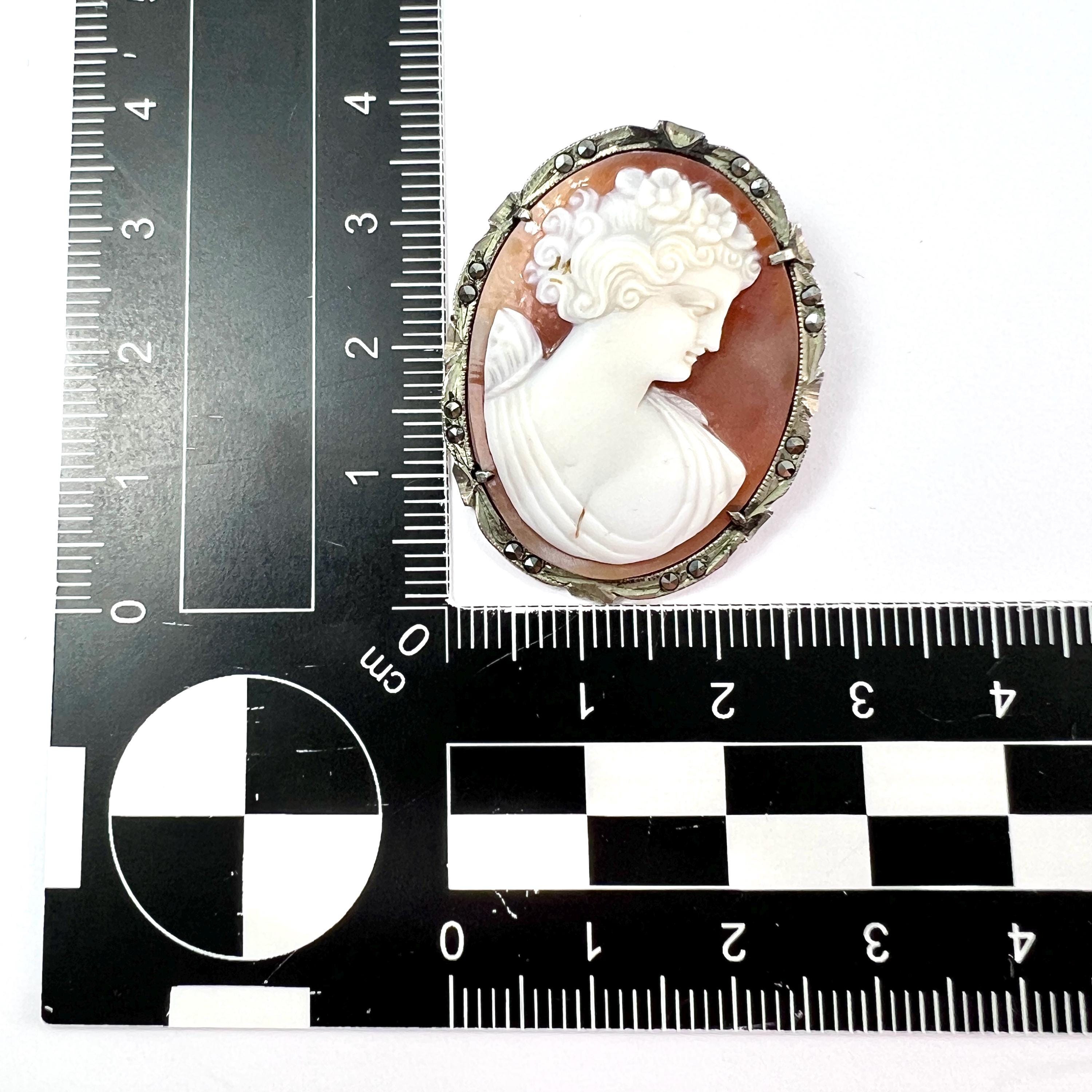 ヴィンテージシルバーマーカサイト彫刻シェルカメオブローチ - Etsy 日本