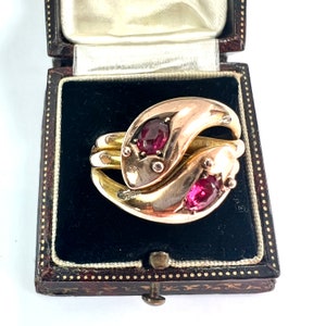 Antique Edwardian 1906 9CT Gold Garnet Double Coiled Snake Ring