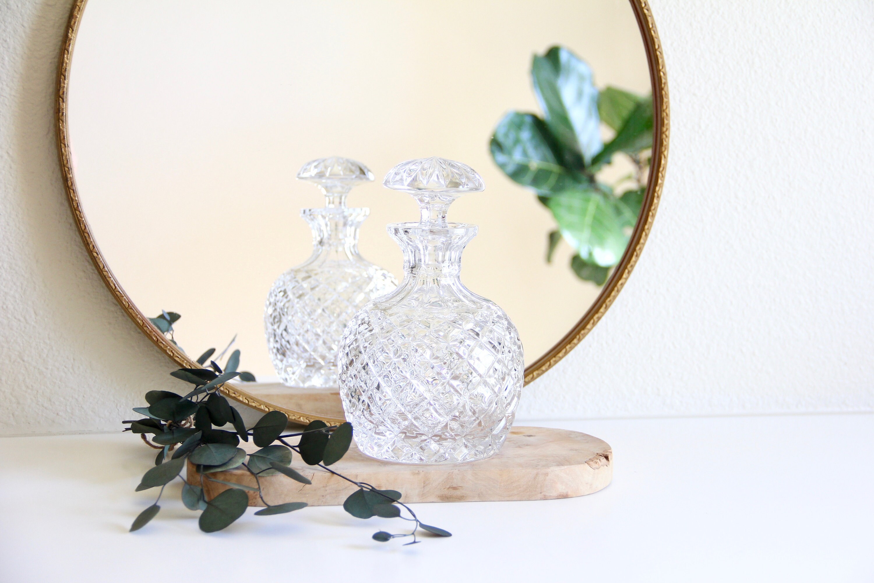 Decantador de licor cortado a mano de cristal vintage | Etsy