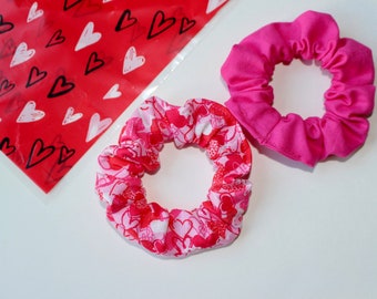 Día de San Valentín mini cabello Scrunchy set de 2 - scrunchies rosas - soporte de cola de caballo - corbata elástica para el cabello